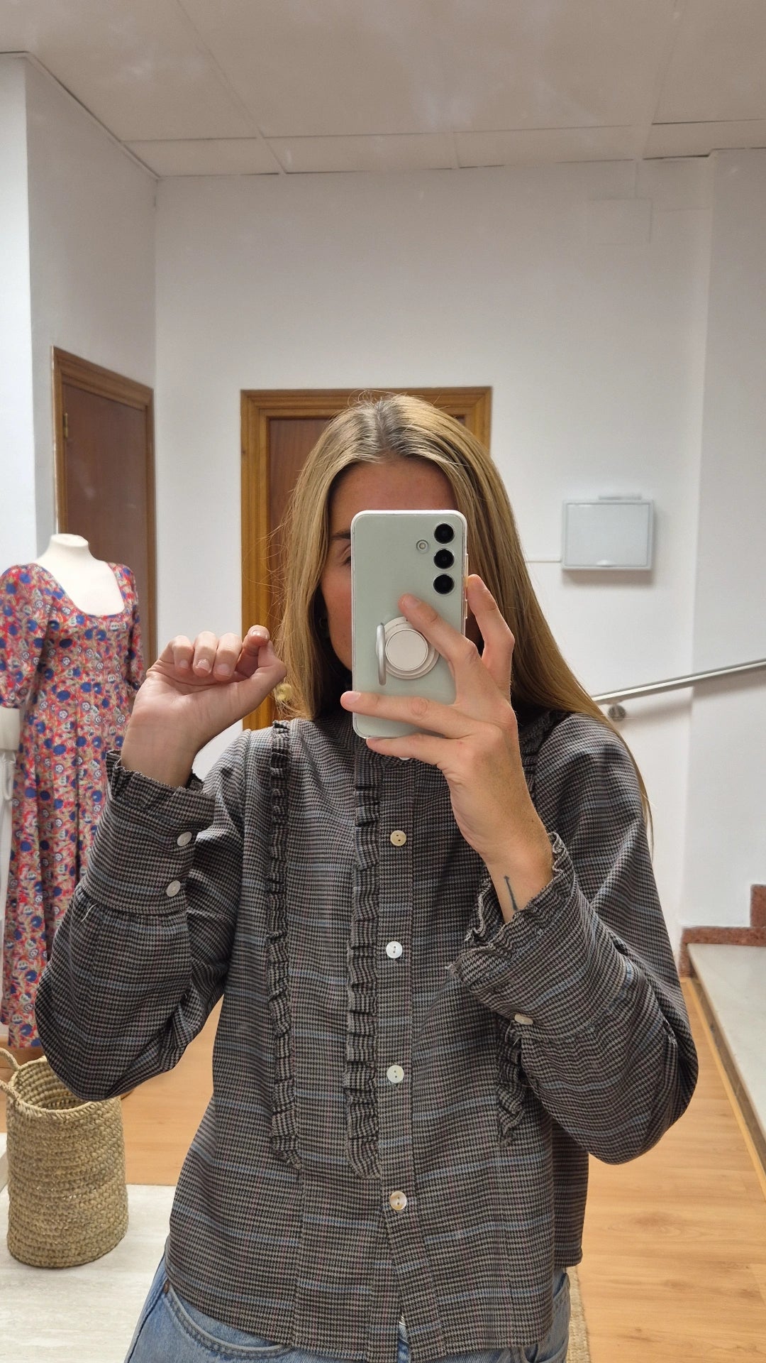 Blusa detalles volantitos