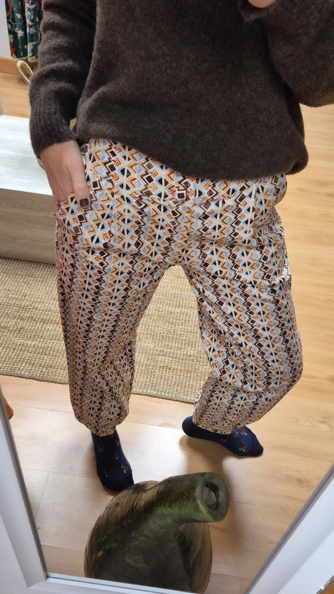 Pantalón bombacho tierra