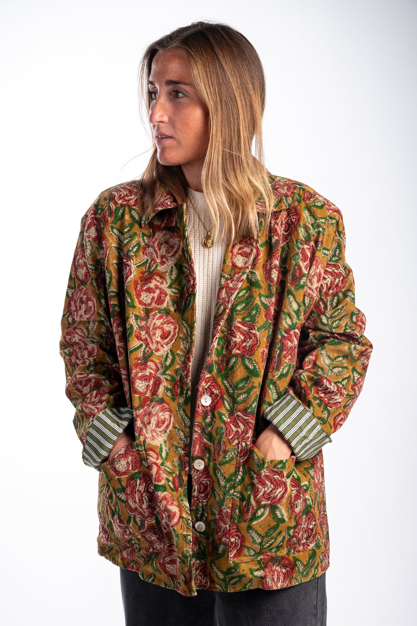 Chaqueta Aryam mostaza