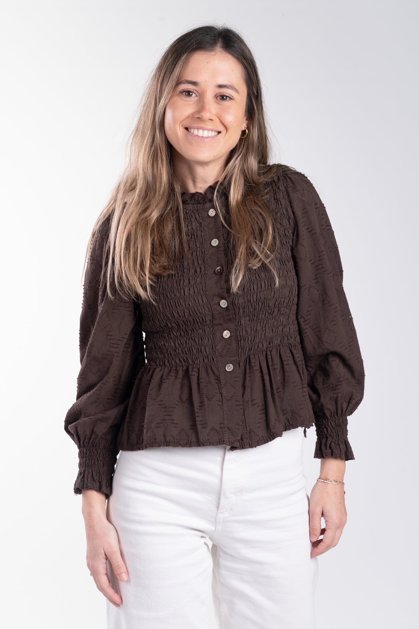 Blusa top fruncido marrón