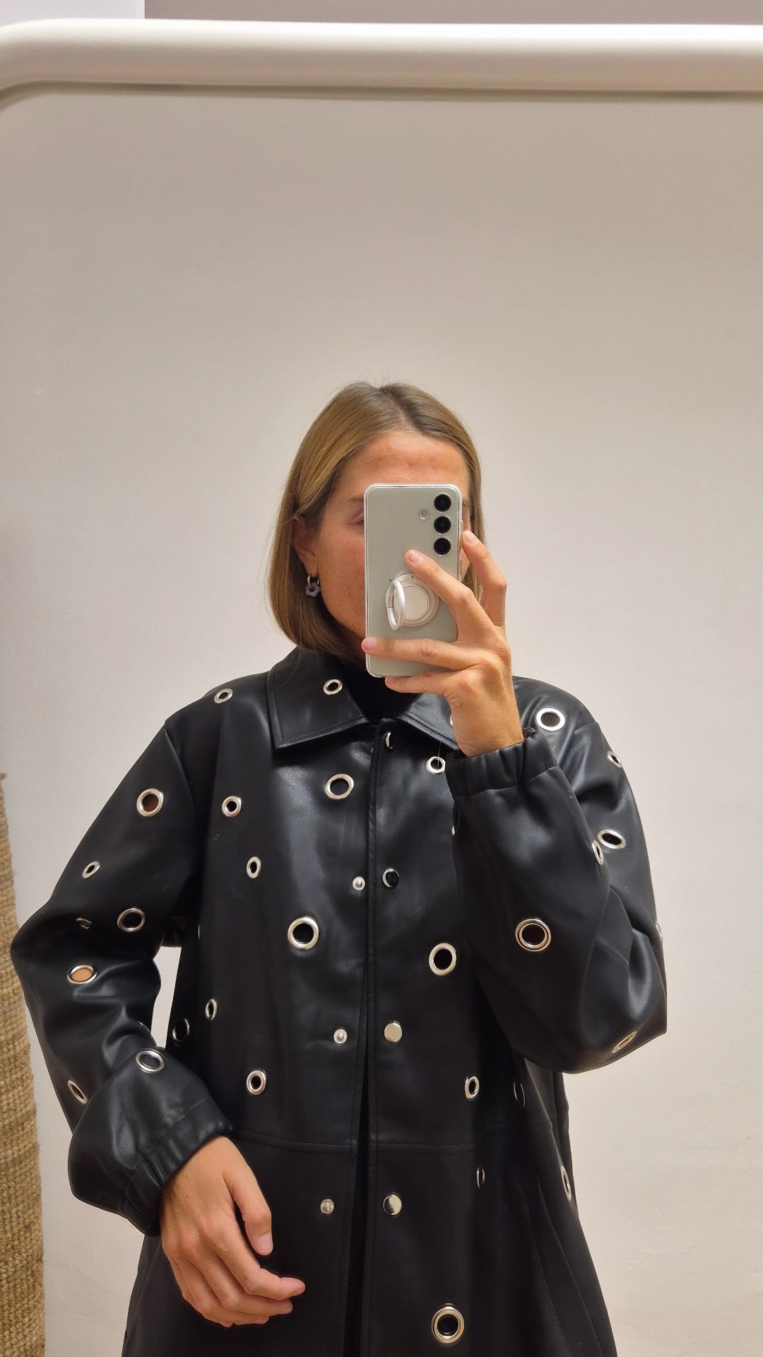 Chaqueta polipiel circulitos