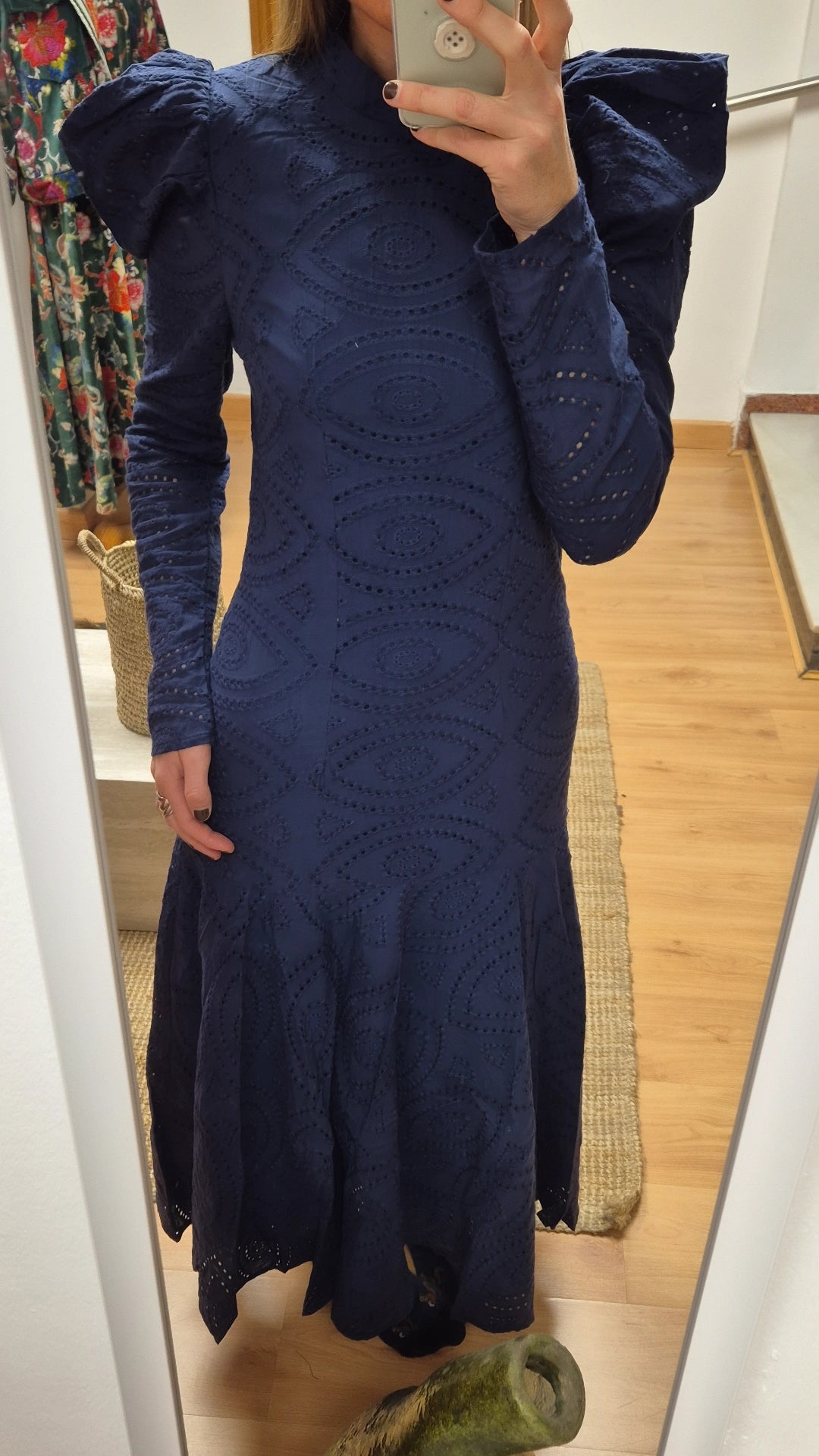Vestido perforado azul marino
