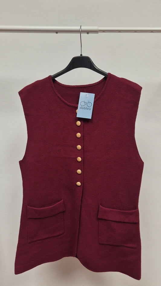 Chaleco botoncitos granate