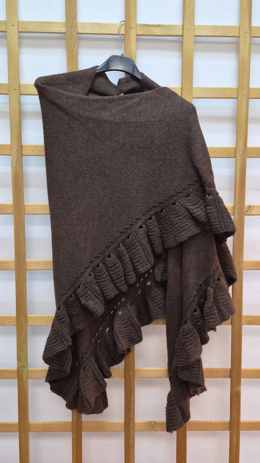 Poncho detalle volante marrón