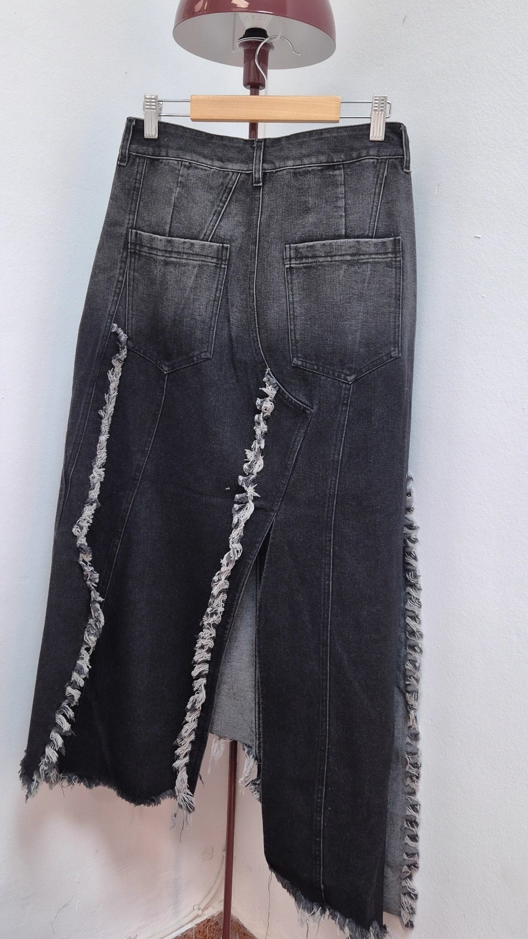 Falda denim patchwork raw edge