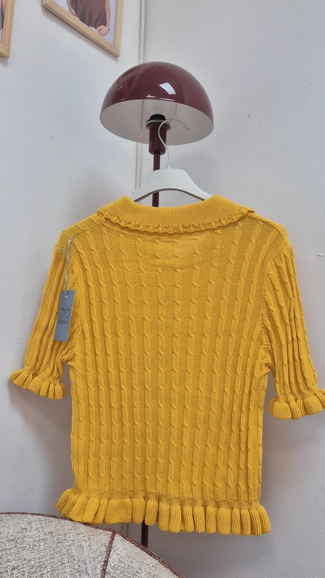 Cardigan de punto amarillo