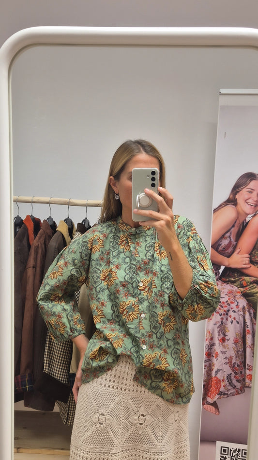 Blusa 100% algodón cuello mao verdecito