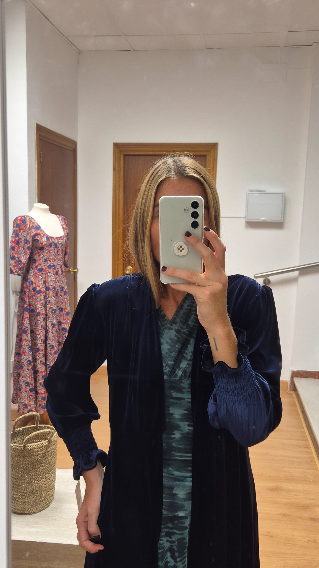 Abrigo terciopelo azul marino