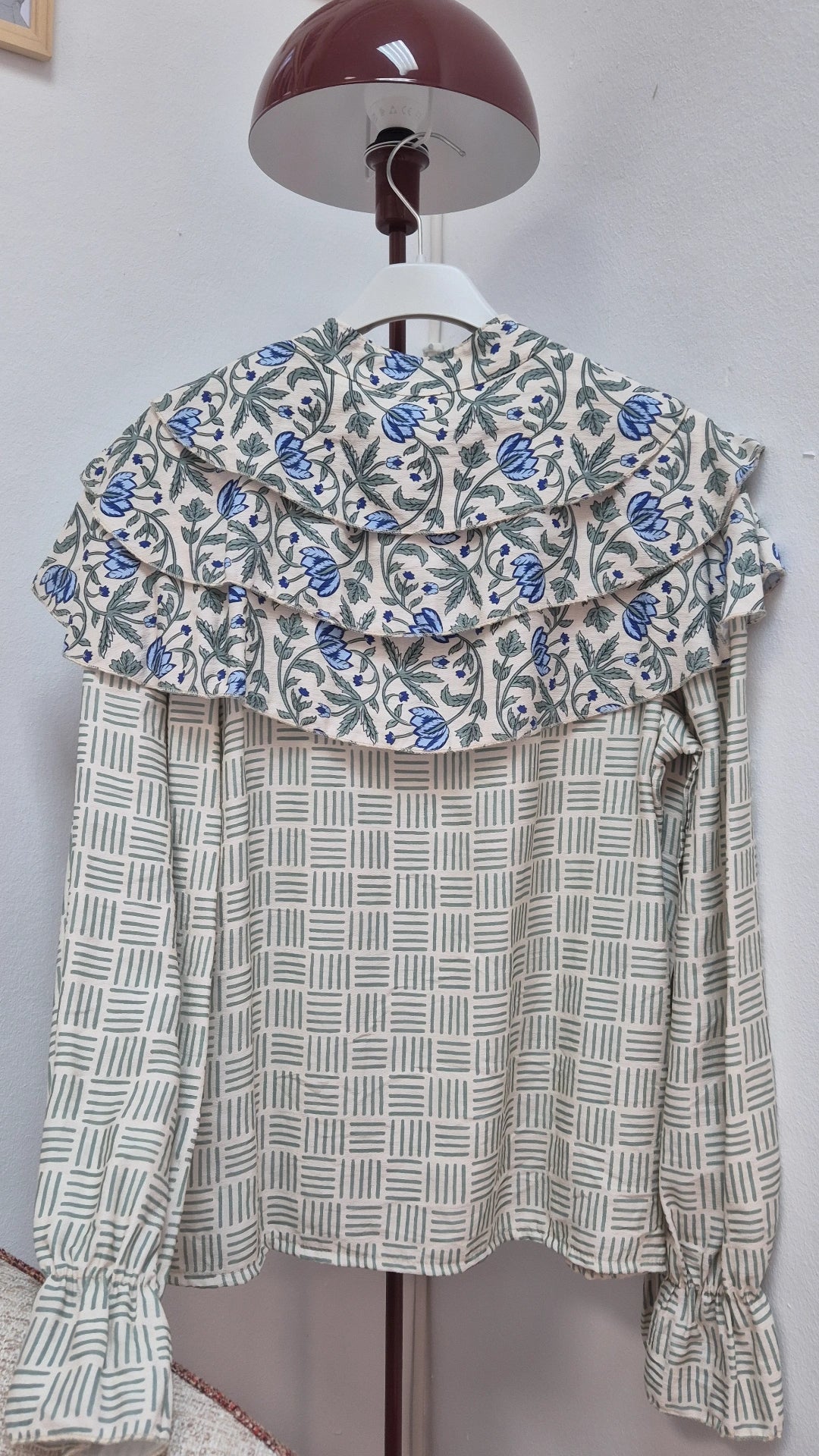 Blusa dos estampados Luz