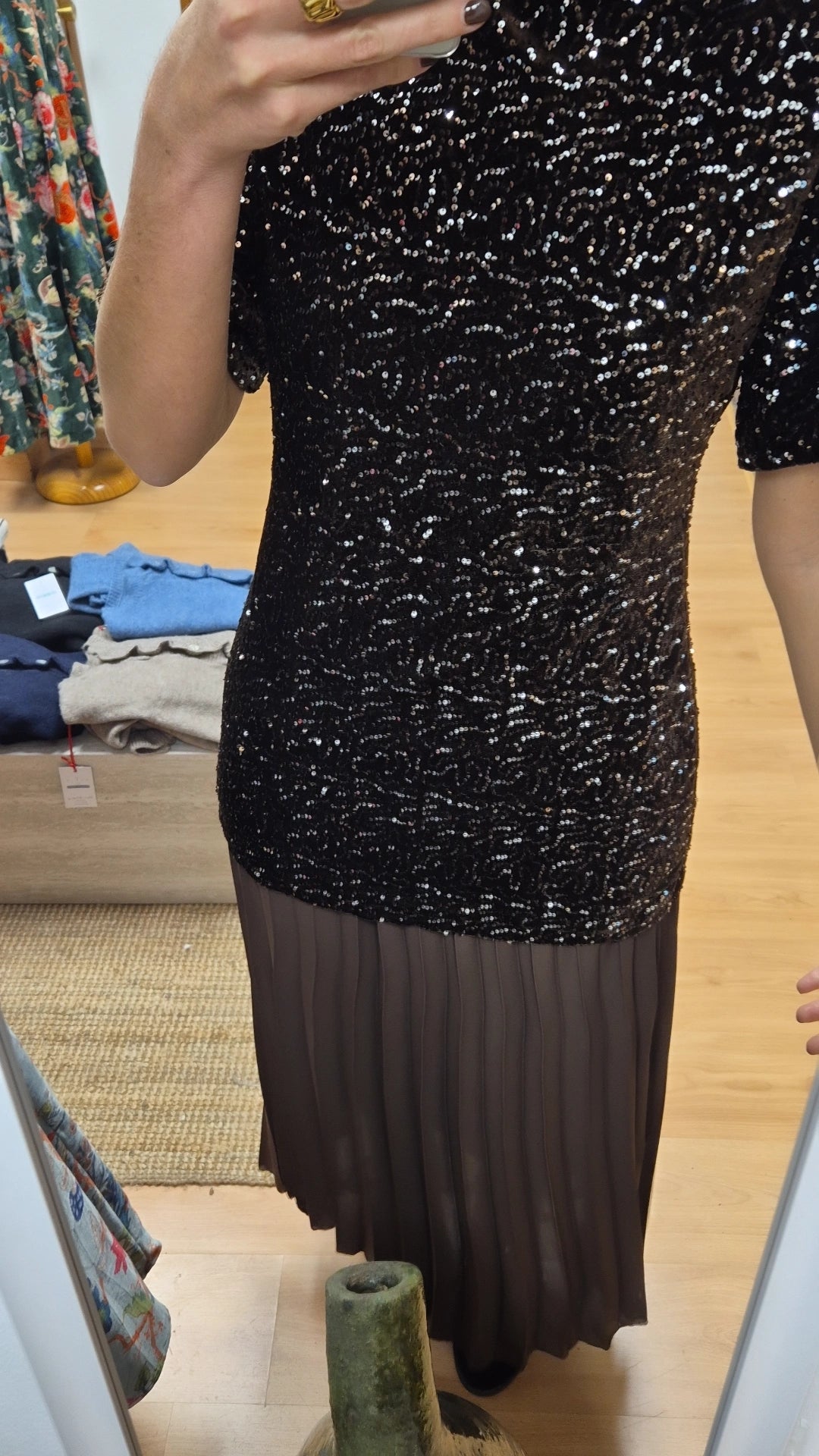 Vestido medio lentejuelas marrón chocolate