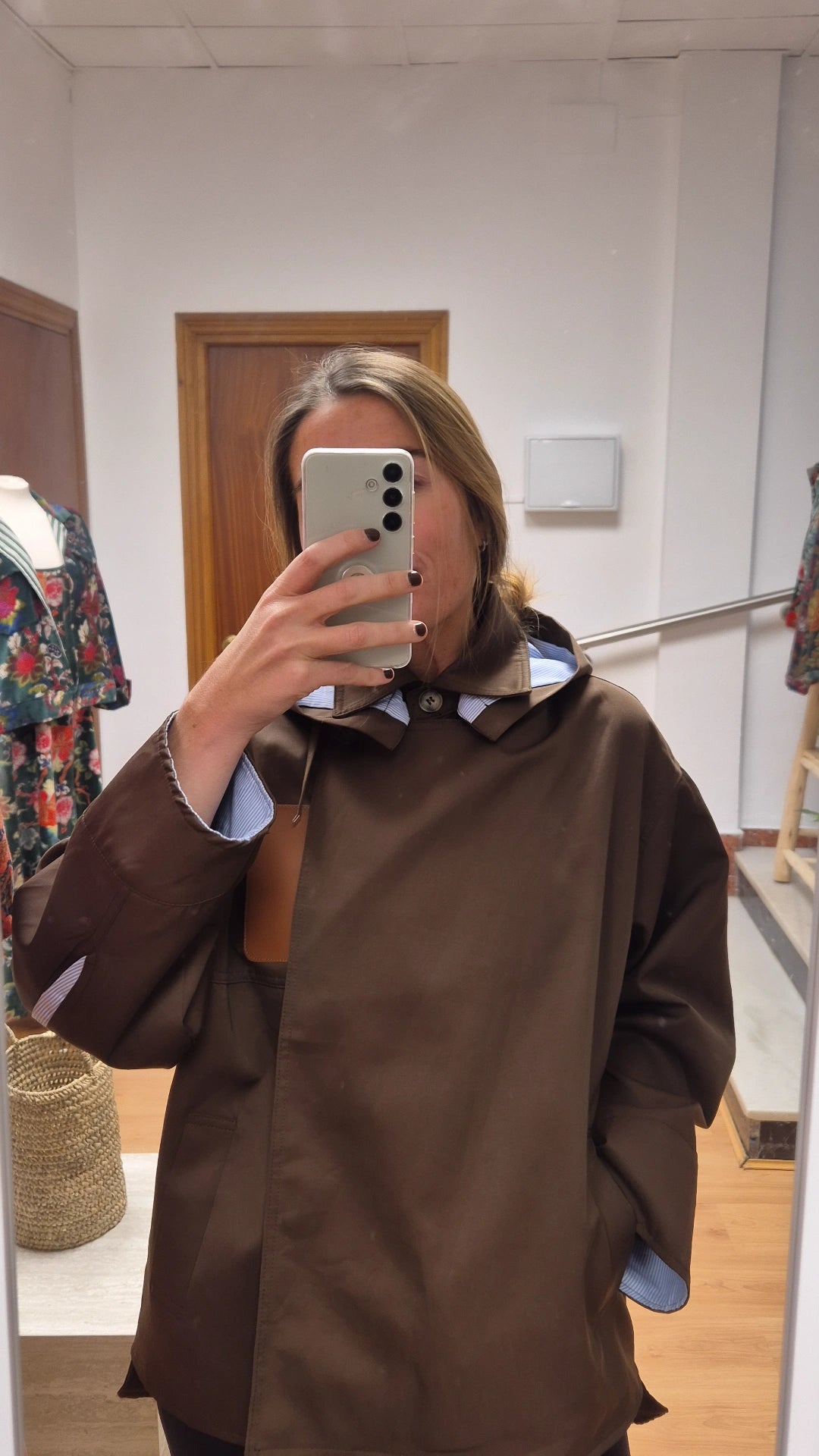 Gabardina mil detalles