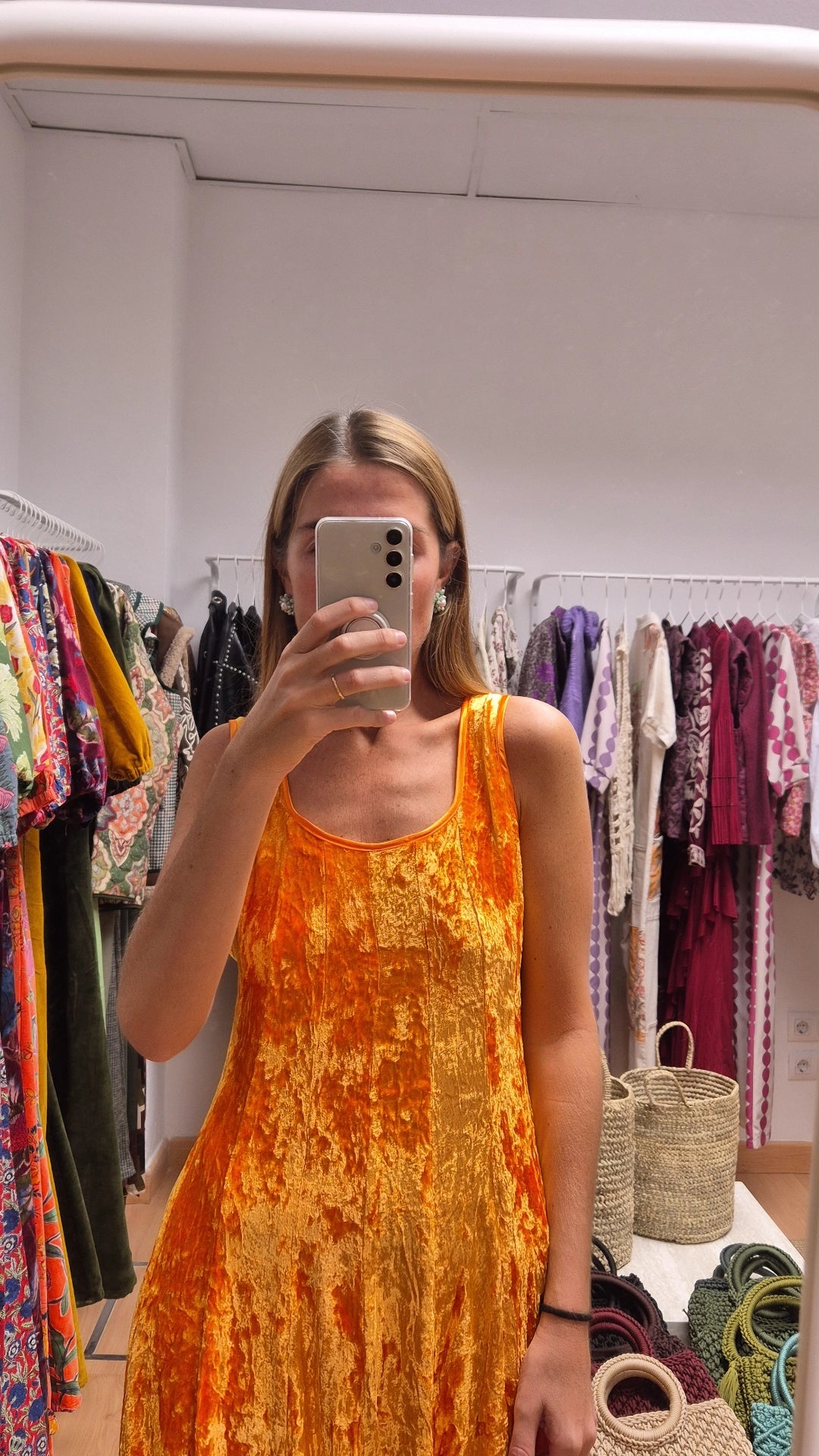 Vestido Moniquita terciopelo especial naranjito
