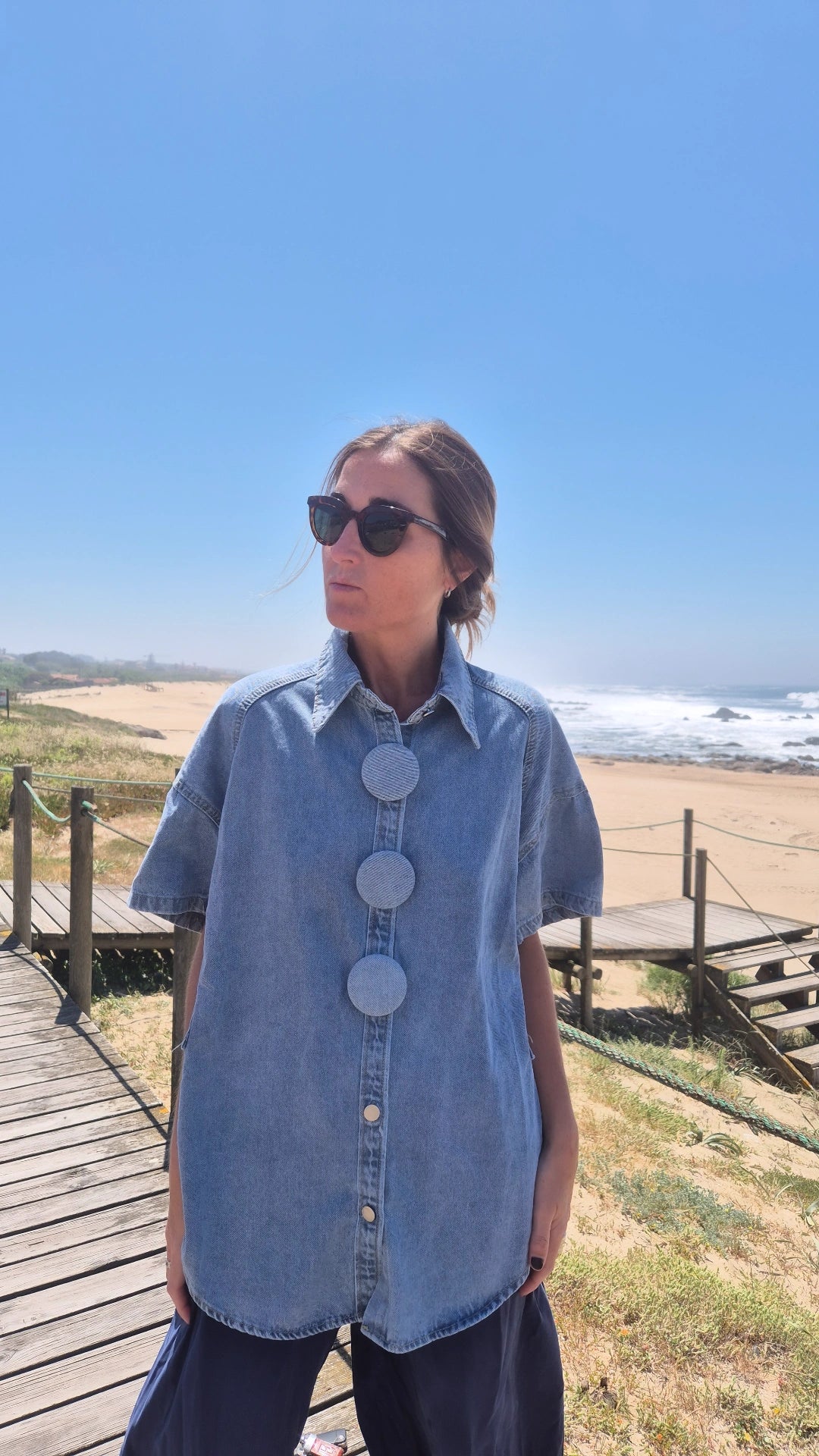 Camisa vaquera botón especial