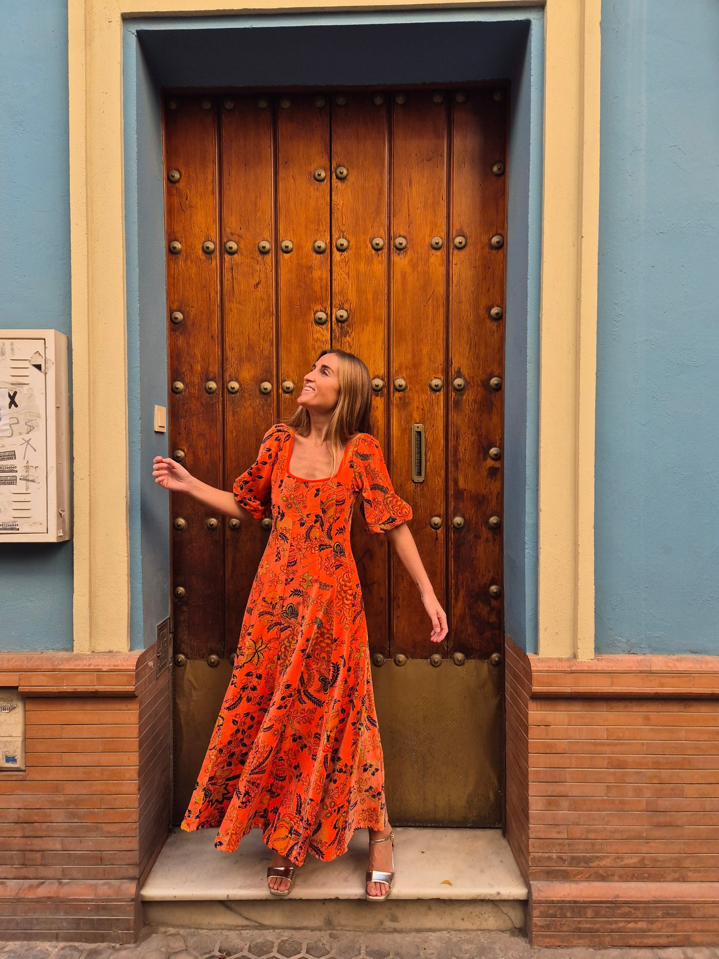 Vestido Moniquita con mangas Antique