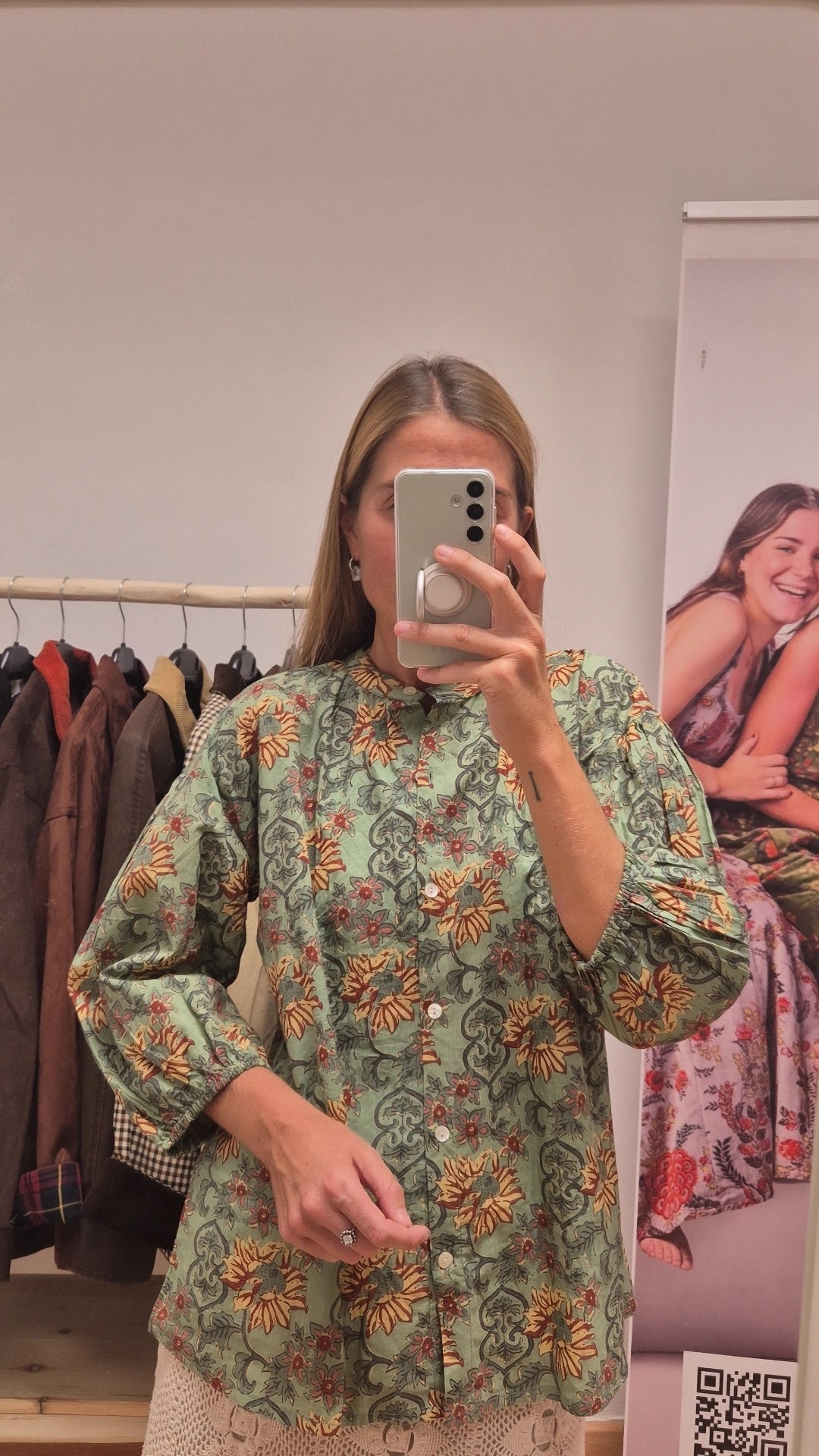 Blusa 100% algodón cuello mao verdecito