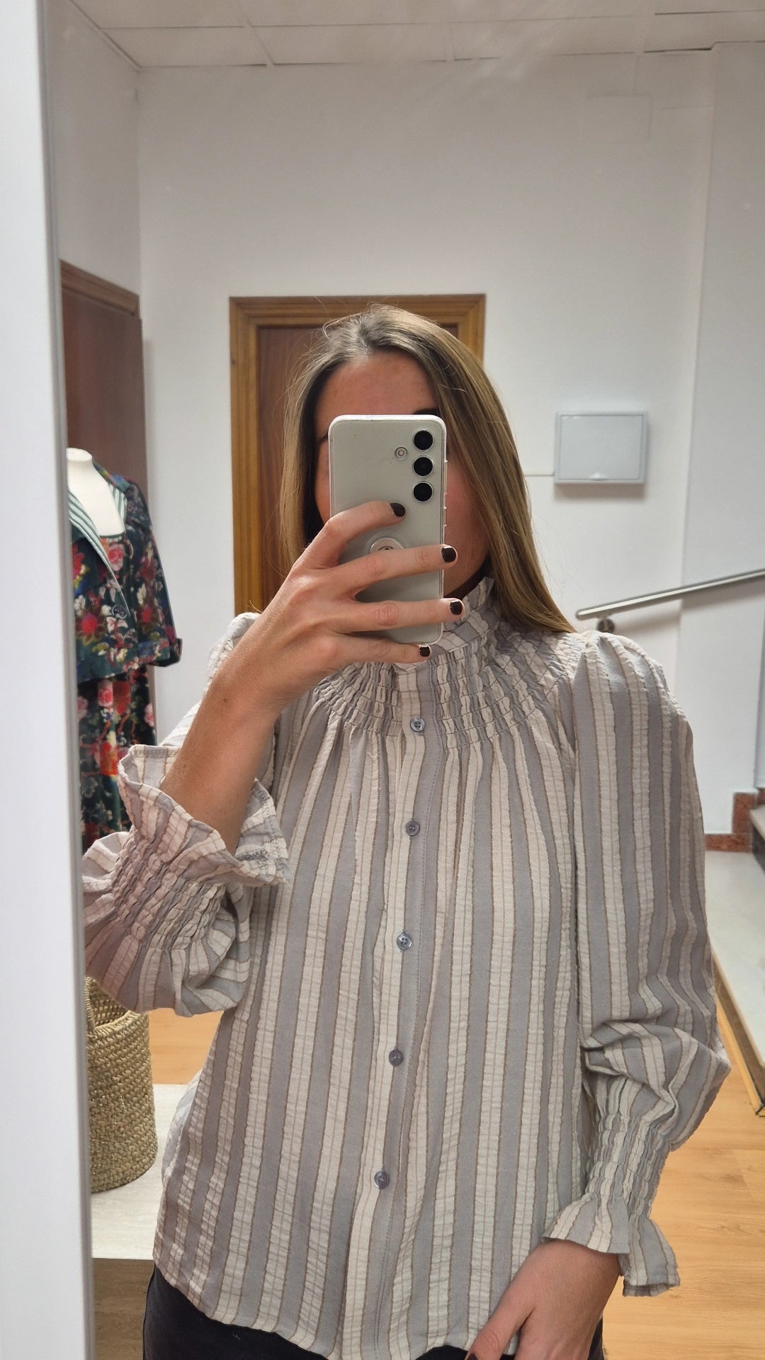 Blusa rayas fruncido algodón baby grey