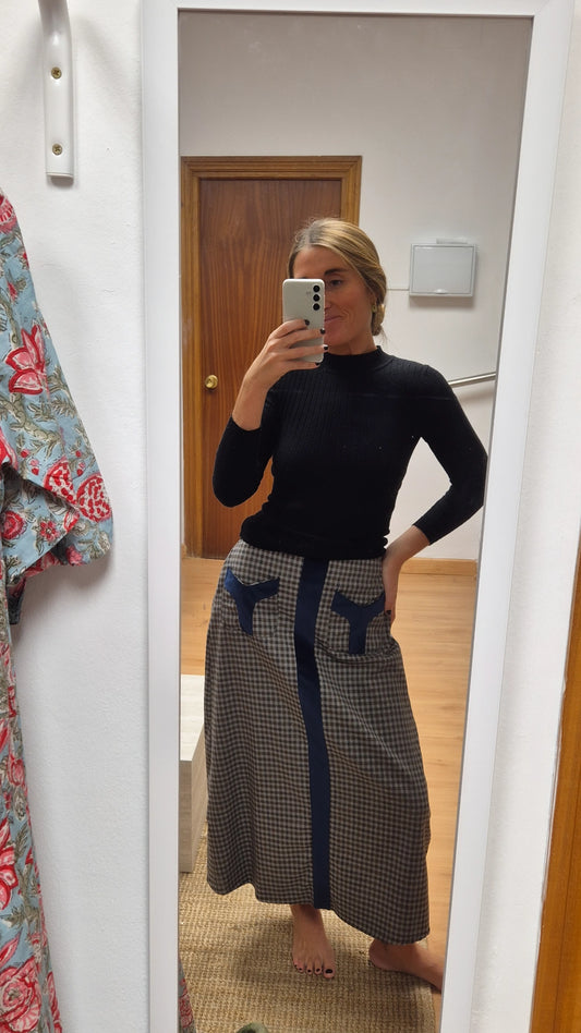 Falda escocesa detalles antelina