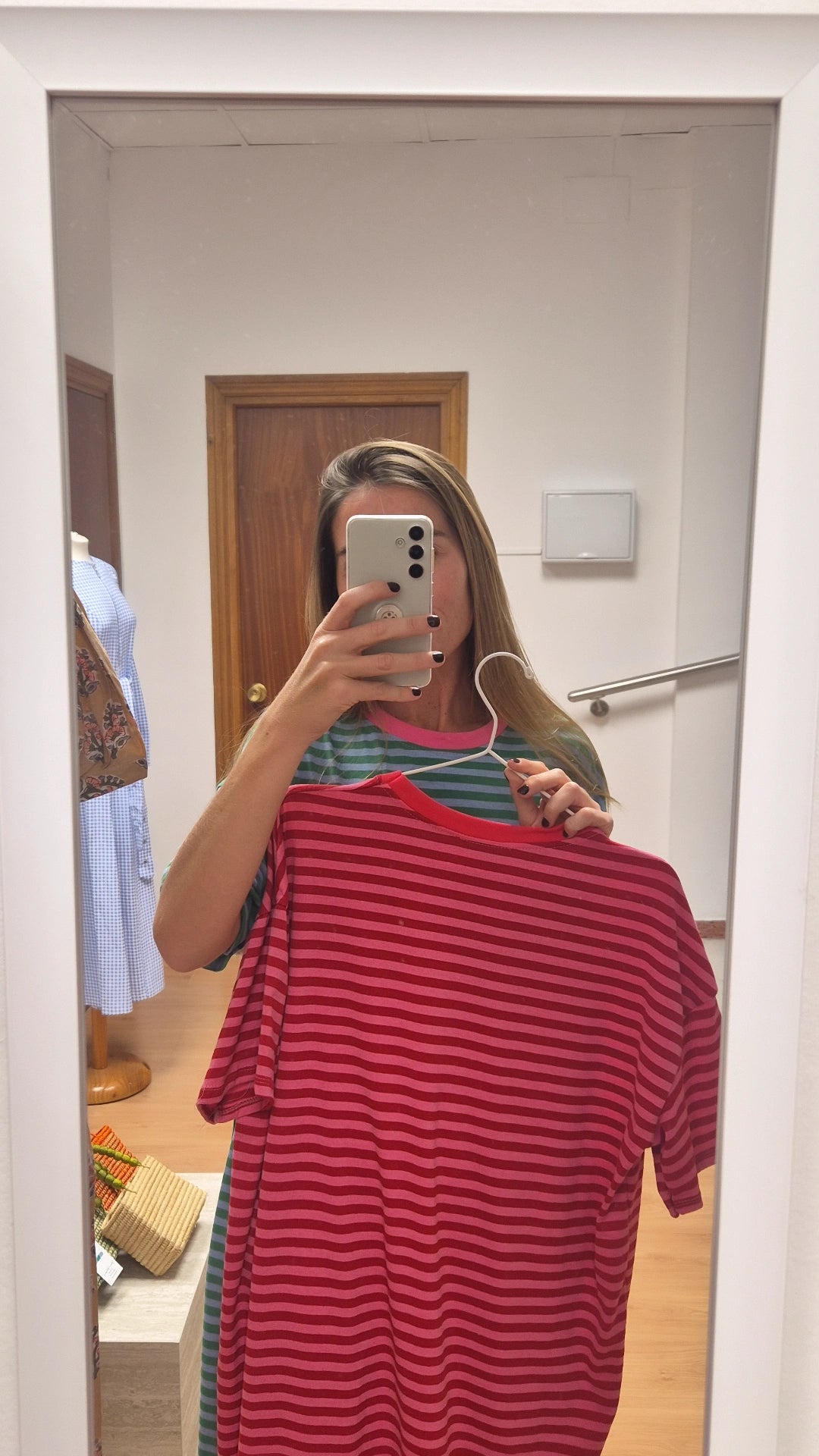 Vestido total rayas fucsia y rojo