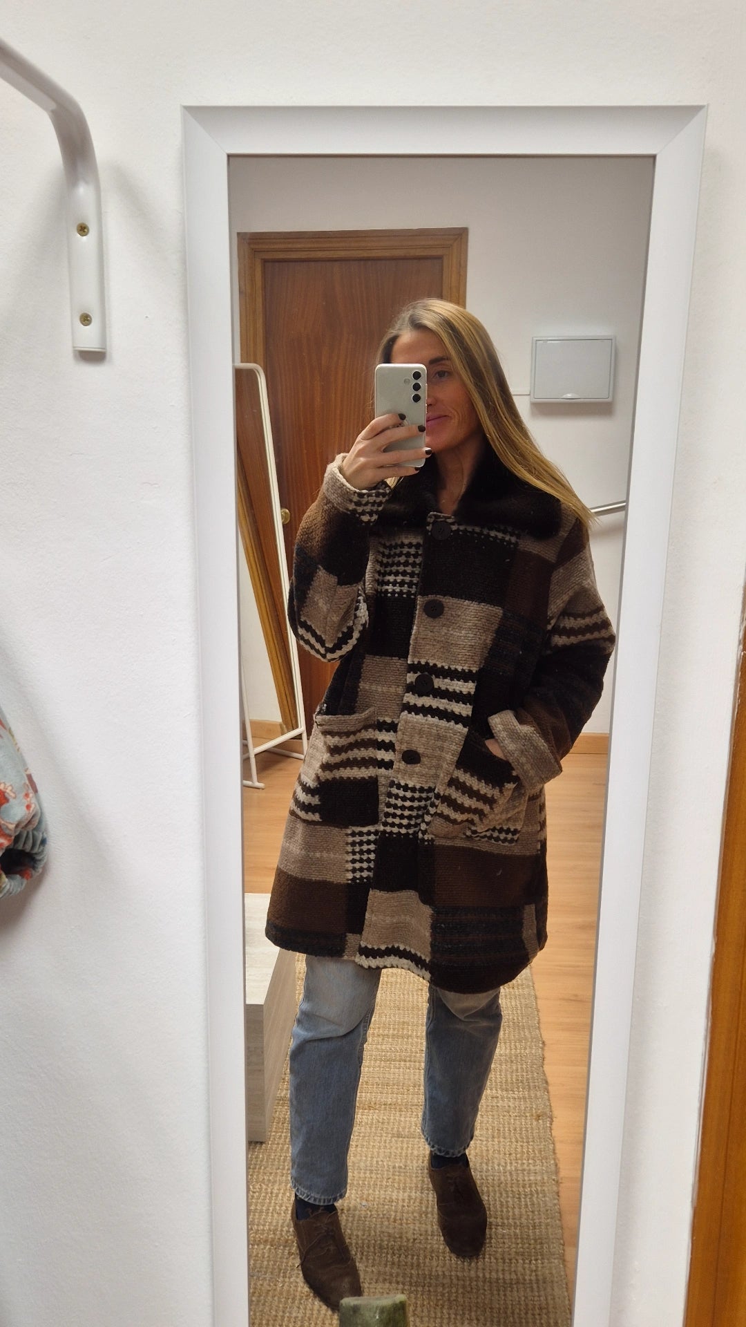 Abrigo de lana detalle pelo