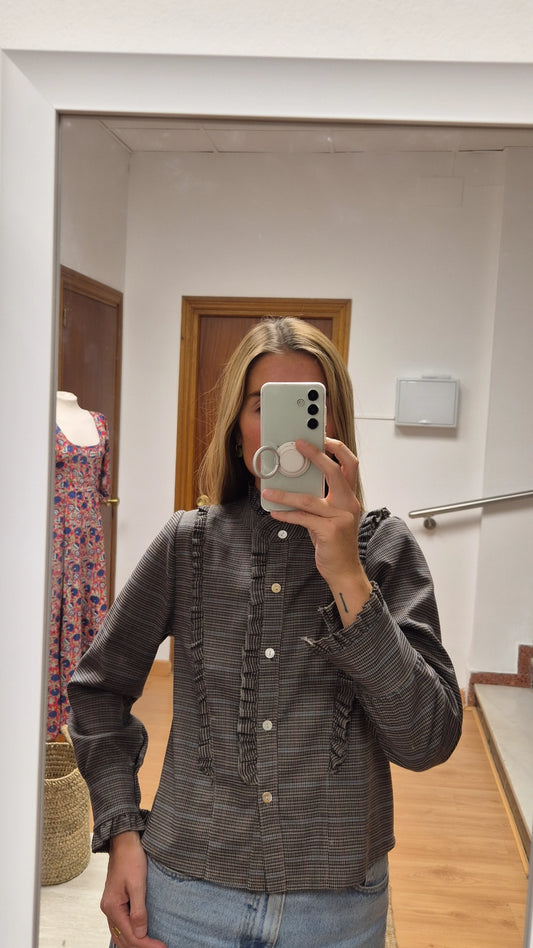 Blusa detalles volantitos