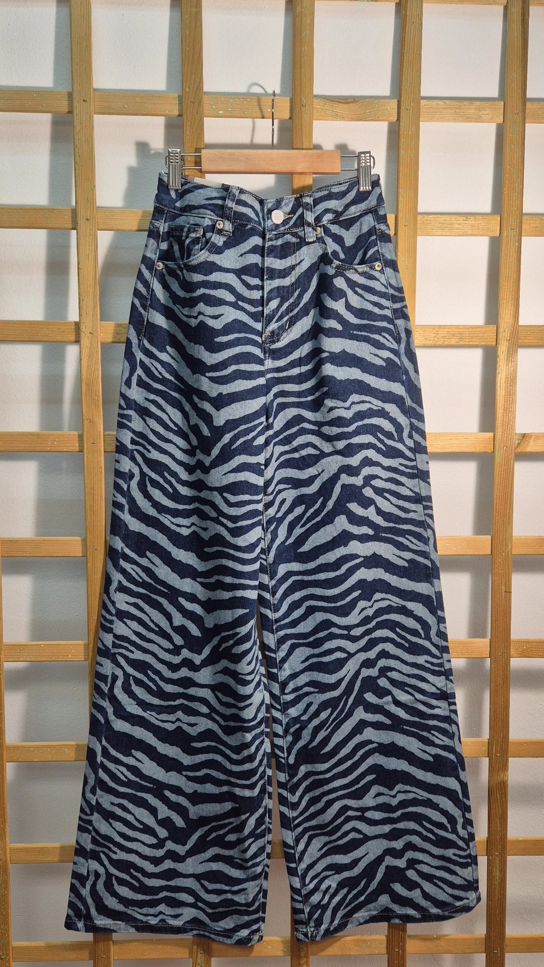 Pantalón animal print denim