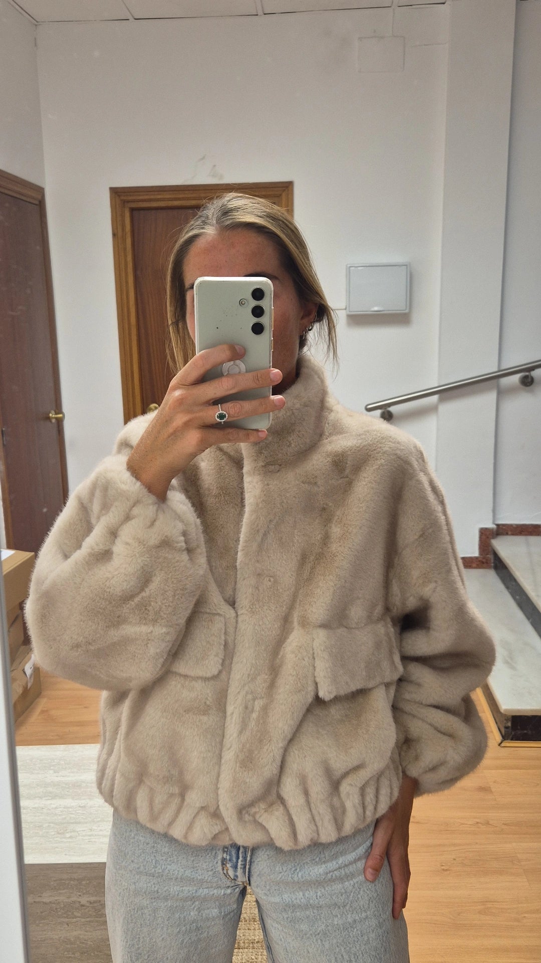Abrigo bomber pelo