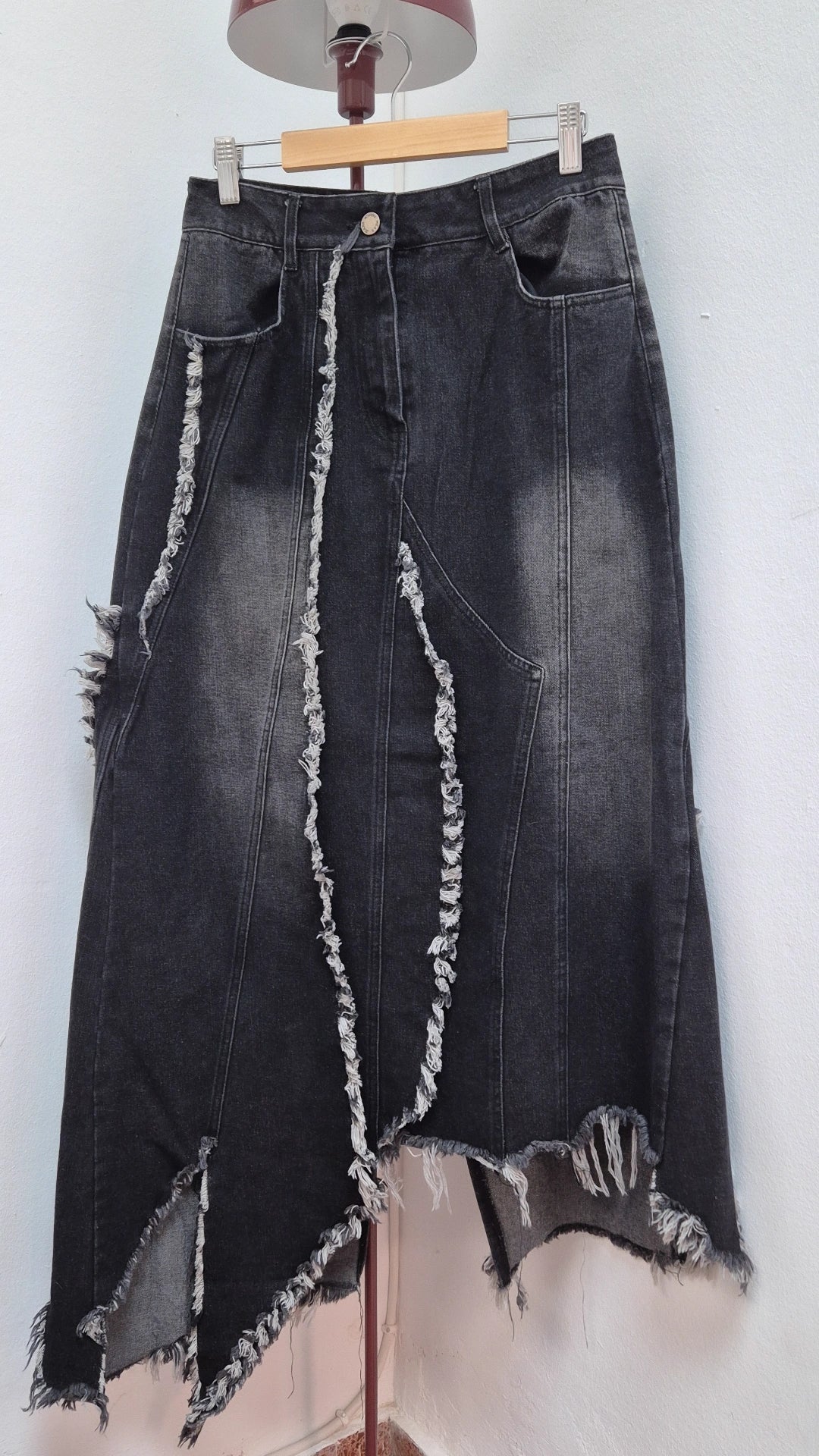 Falda denim patchwork raw edge