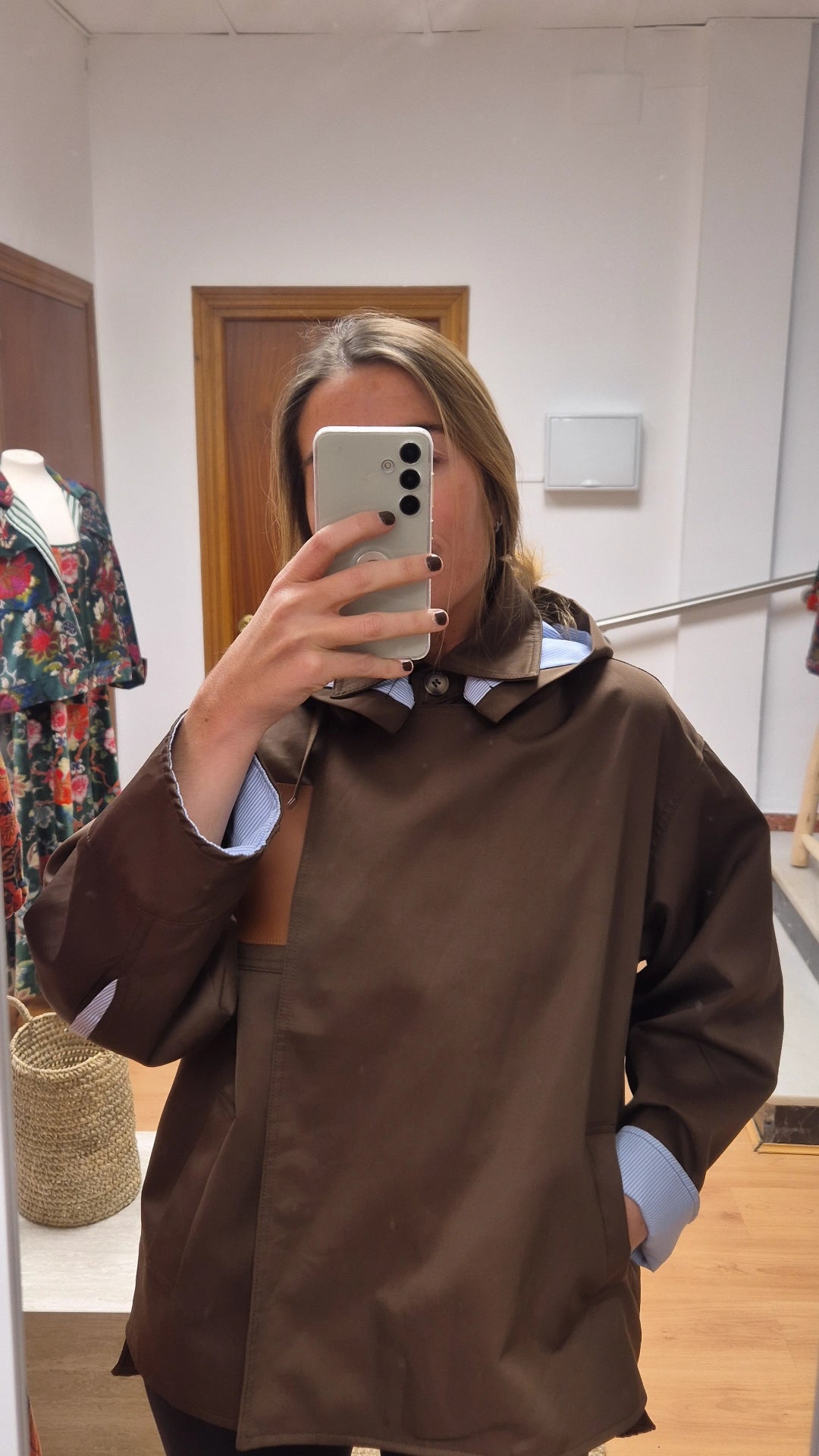 Gabardina mil detalles