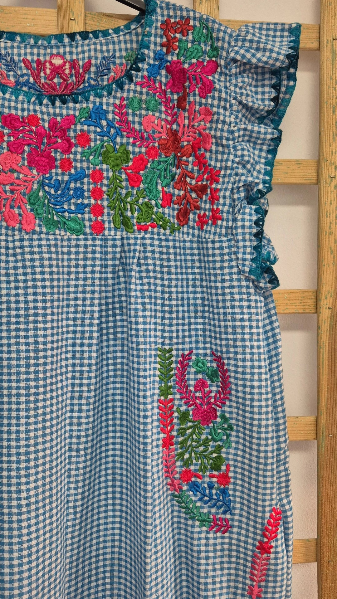Vestido vichy bordado four