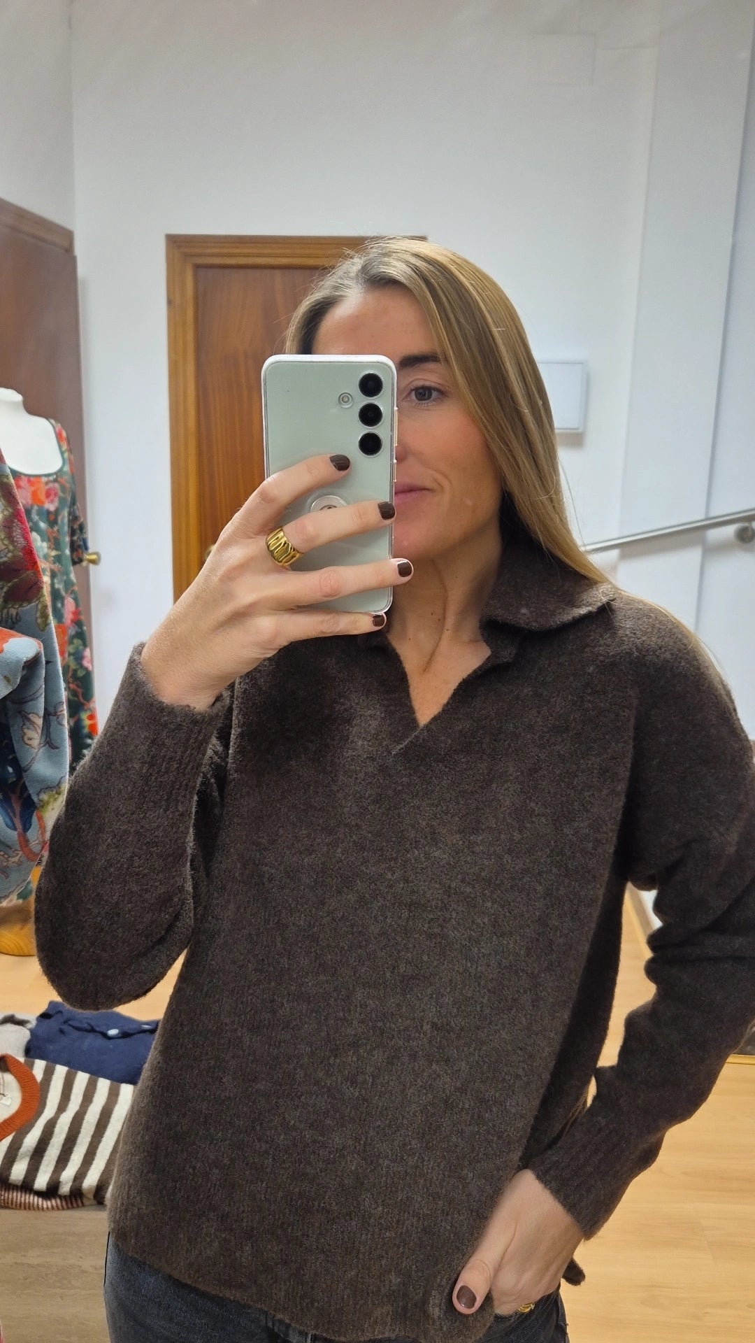 Jersey polero básico marrón