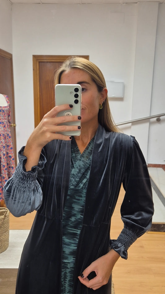 Abrigo terciopelo gris