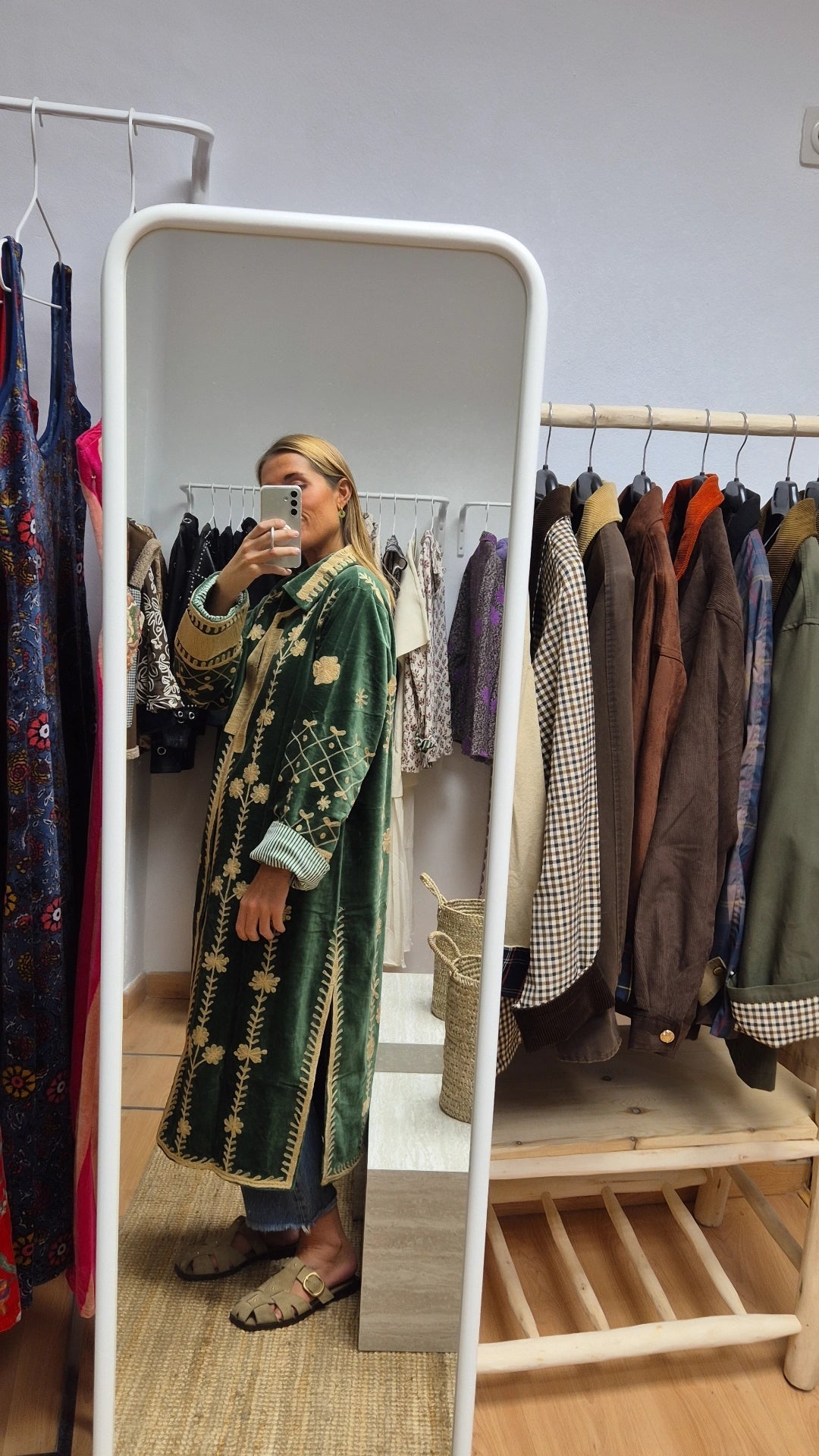 Abrigo Ankit terciopelo verde