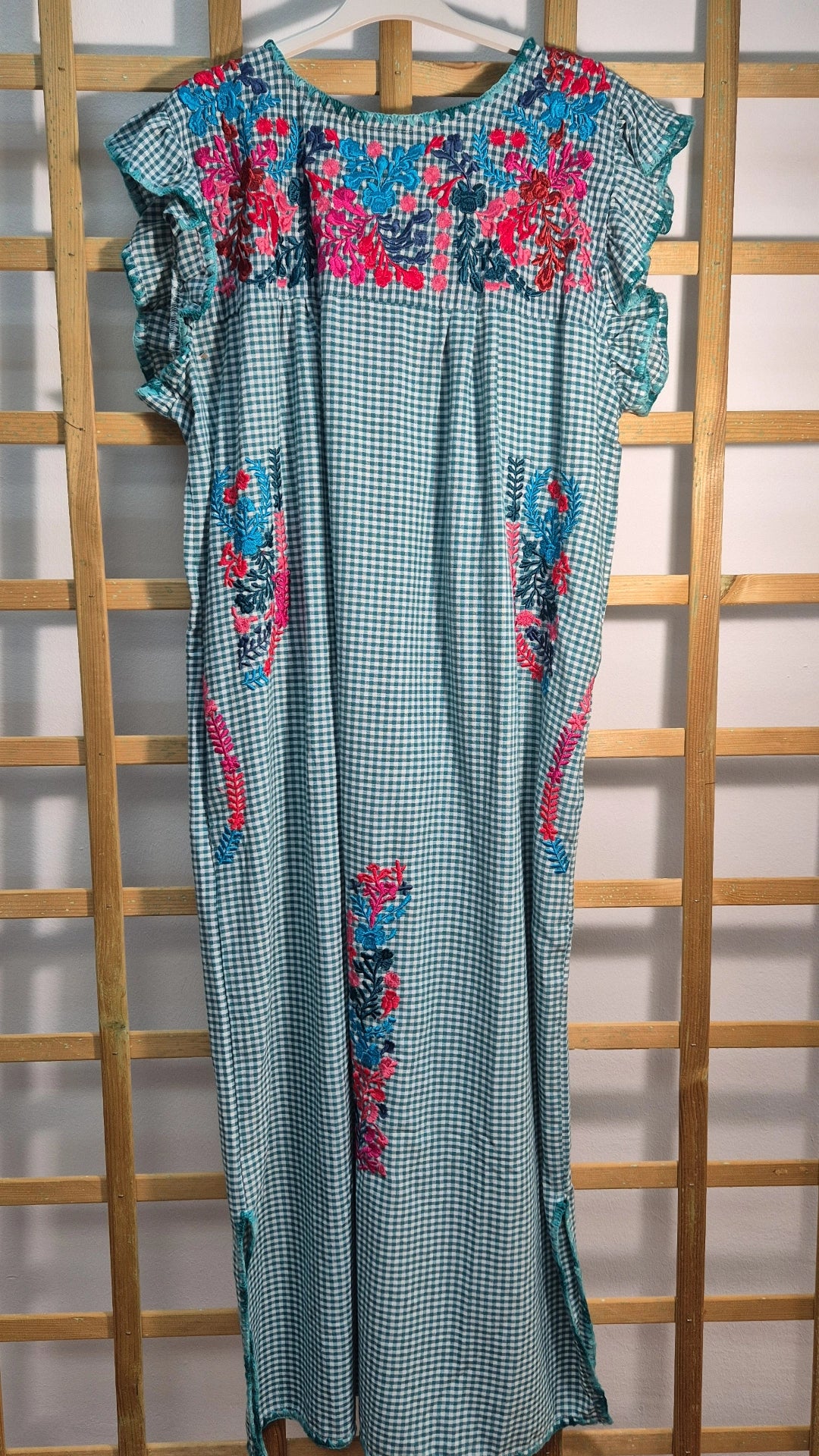 Vestido vichy bordado six