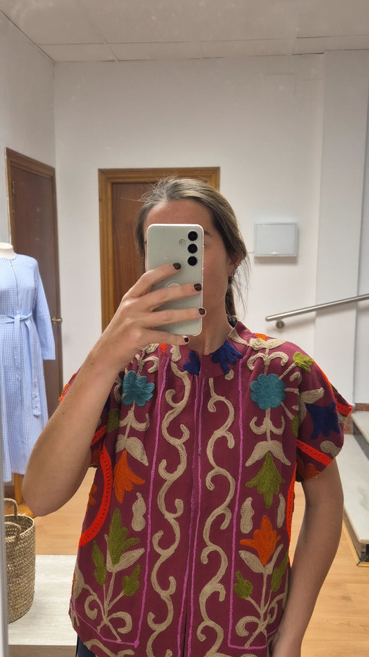 Chaqueta manga corta algodón bordada