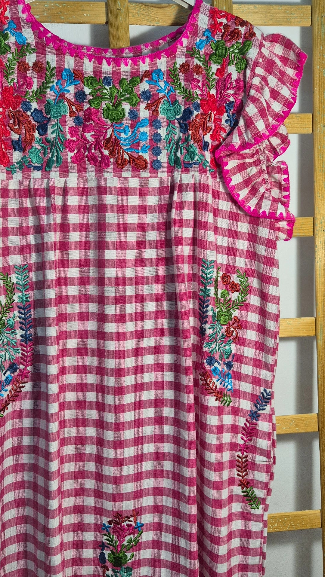 Vestido vichy bordado four
