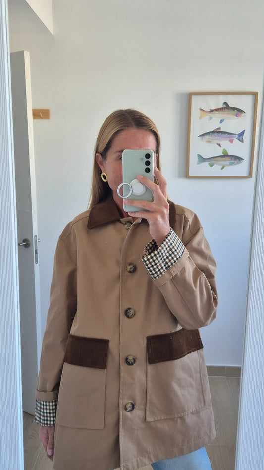 Chaqueta clásica beige