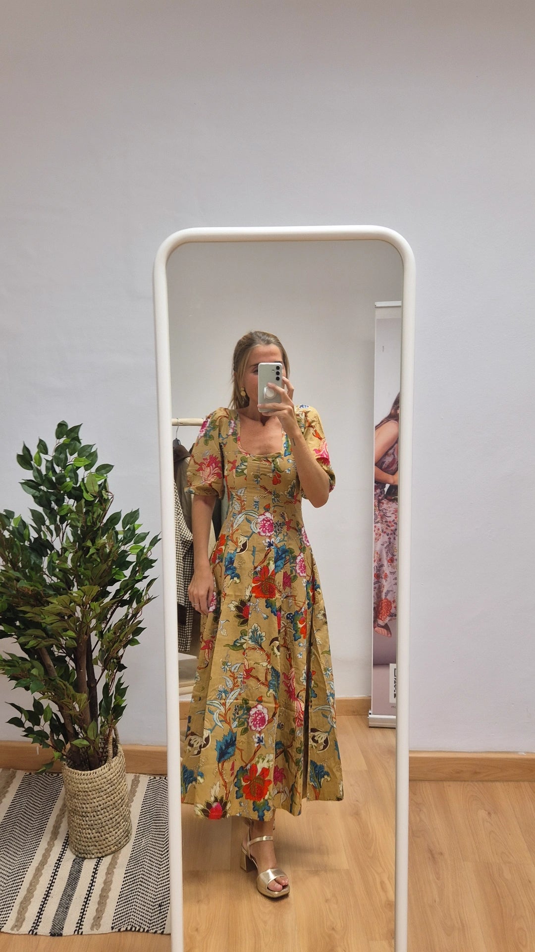 Vestido Kali con mangas Noa
