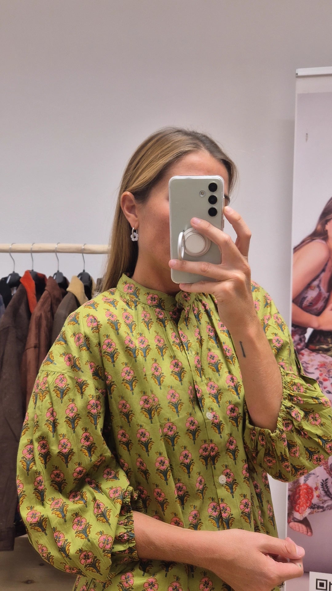 Blusa 100% algodón cuello mao pistacho