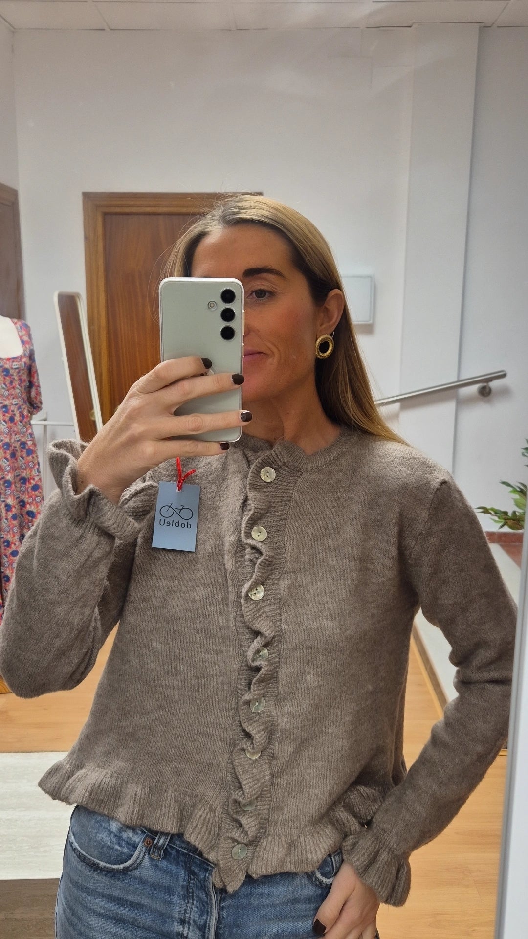 Cardigan botón beige