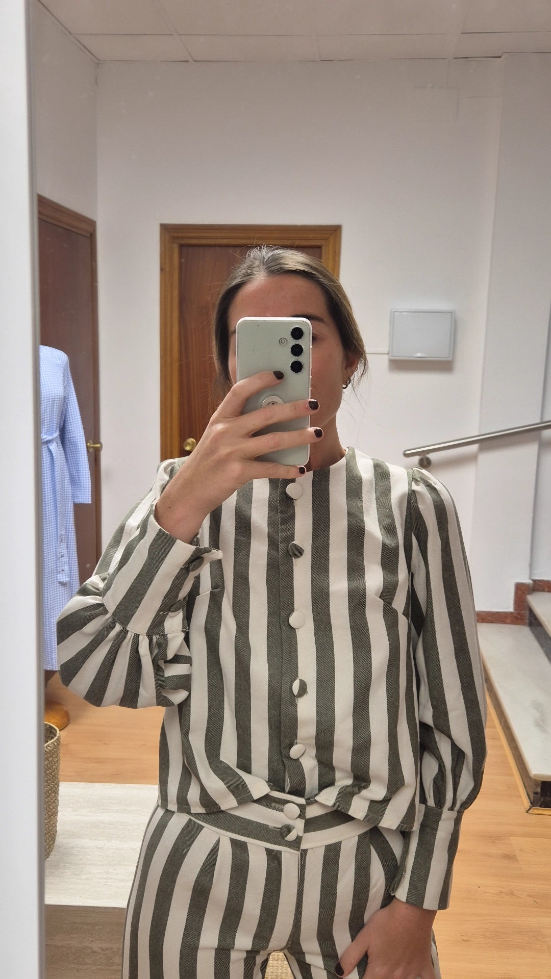 Conjunto Eugenia rosa empolvado rayas finas