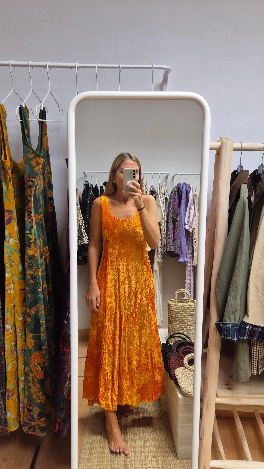 Vestido Moniquita terciopelo especial naranjito