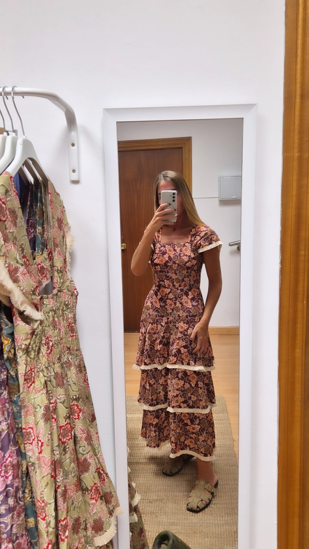 Vestido volantes y flecos A