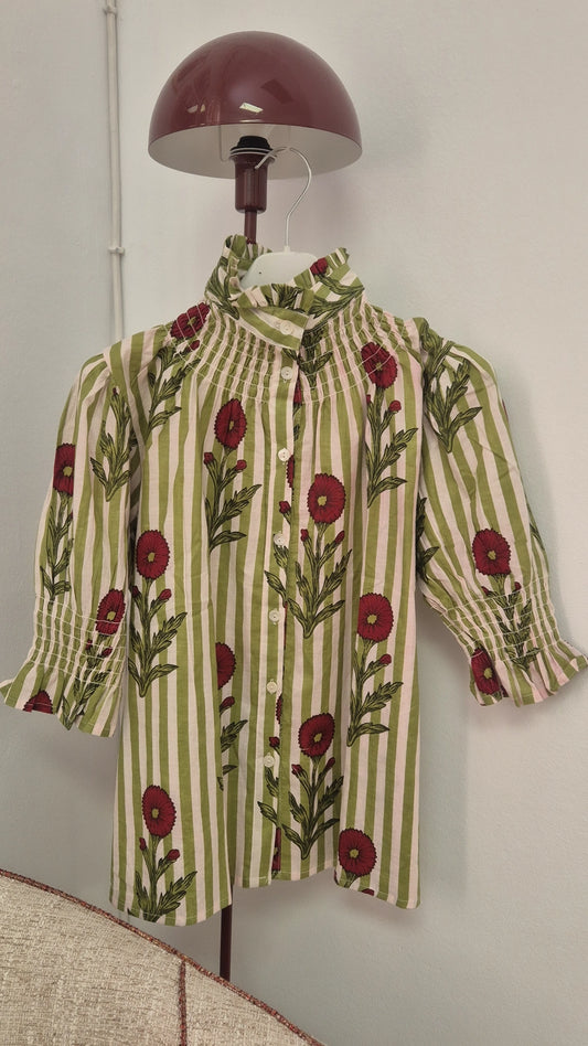 Blusa Florelia manga corta V