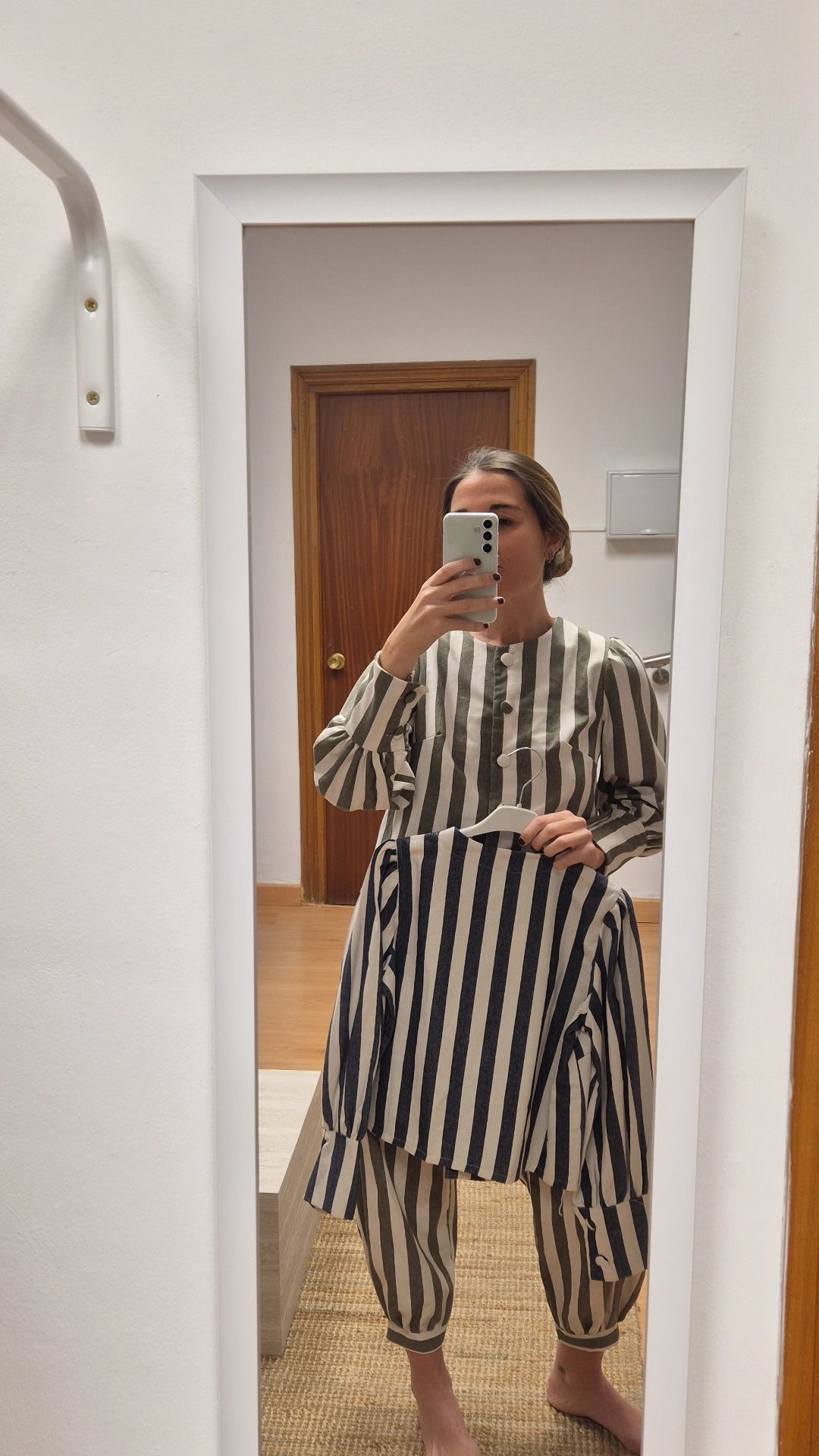 Conjunto Eugenia rosa empolvado rayas finas
