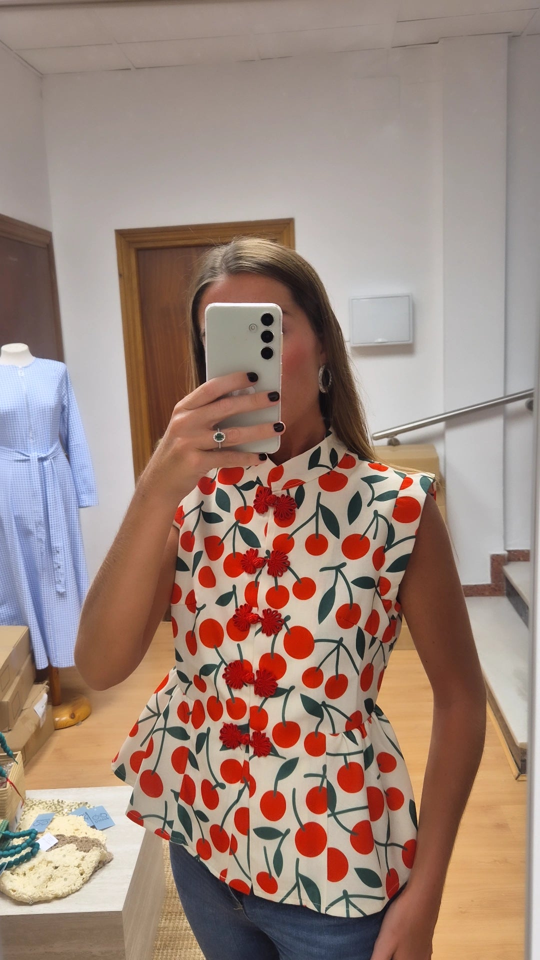 Chaleco & Blusa cereza