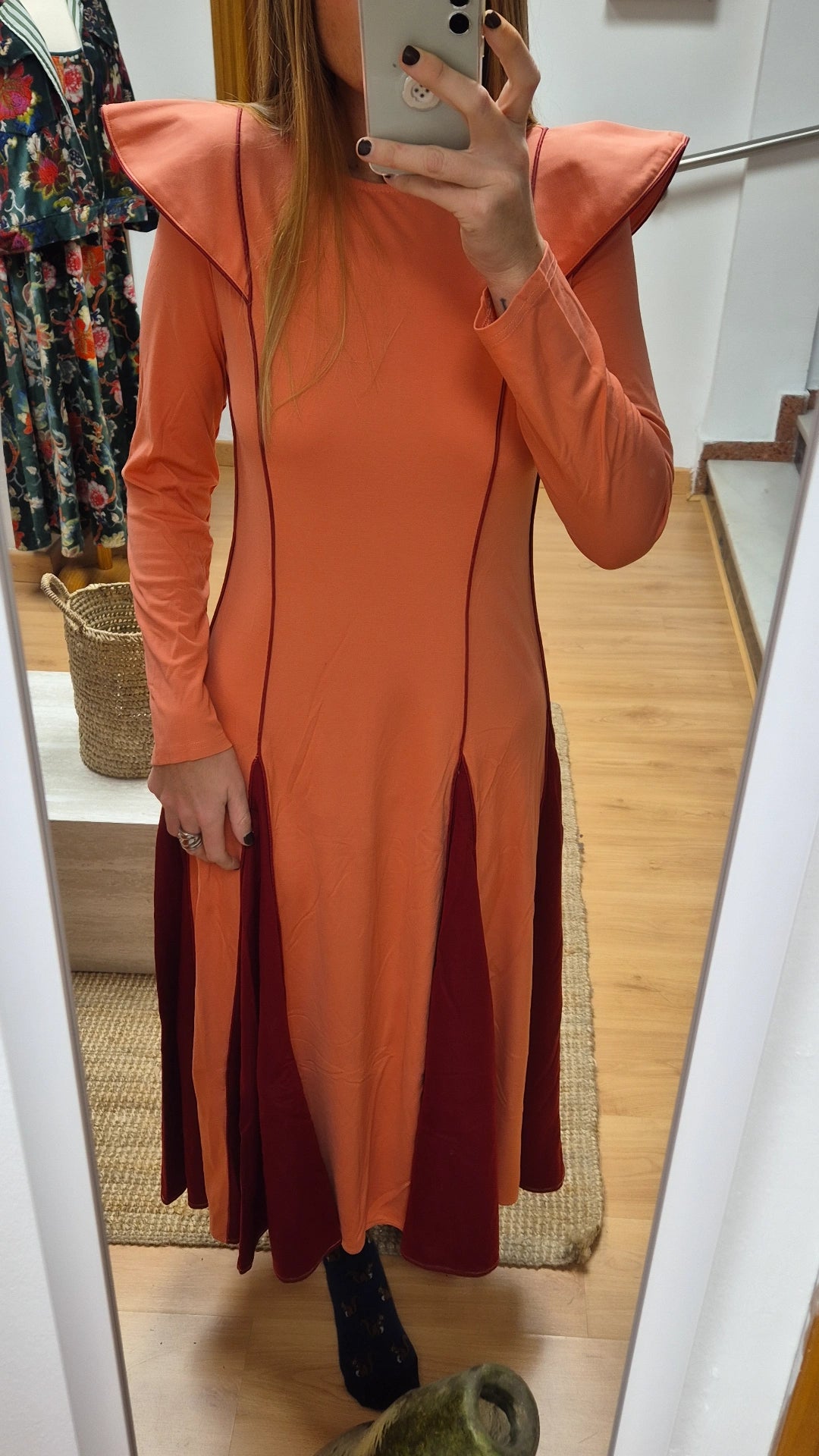 Vestido Mafalda coral y granate