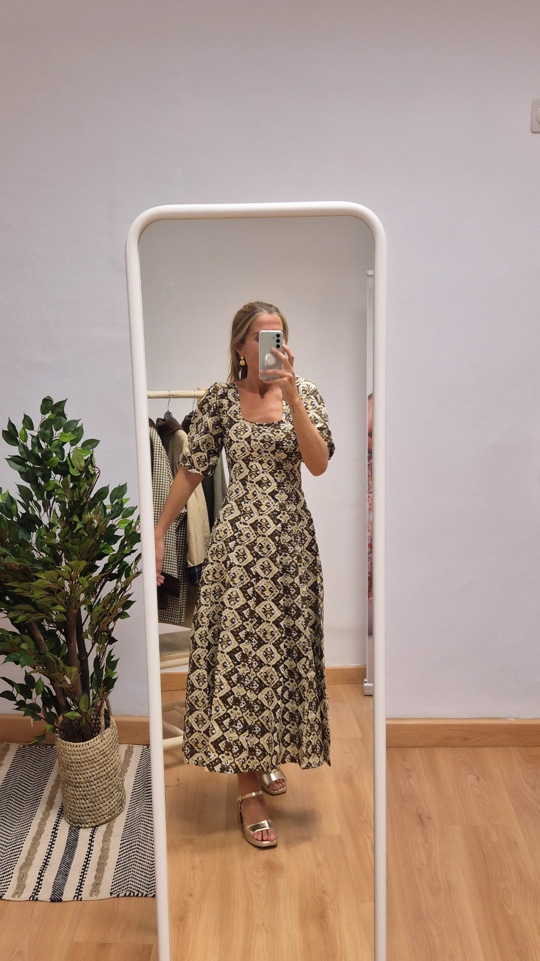Vestido Kali con mangas Isolde