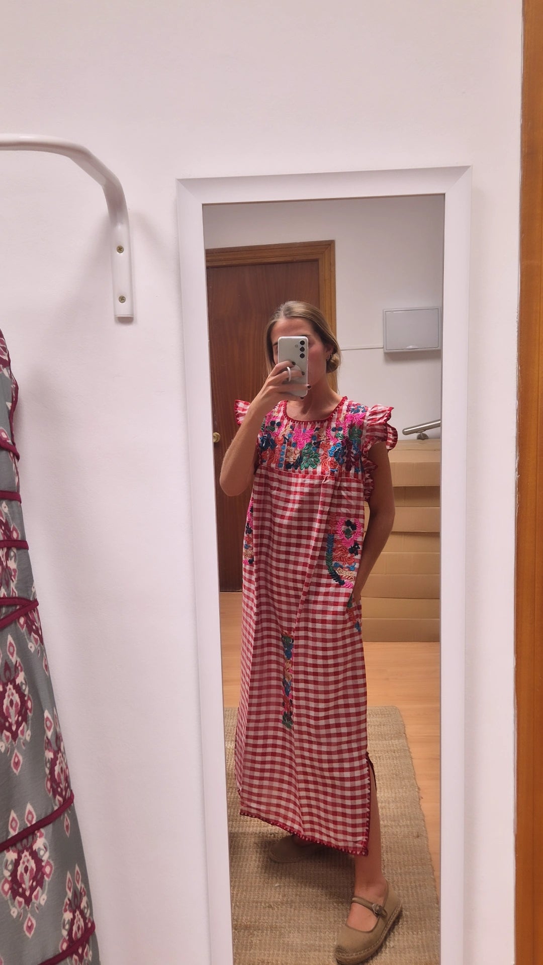 Vestido vichy bordado three